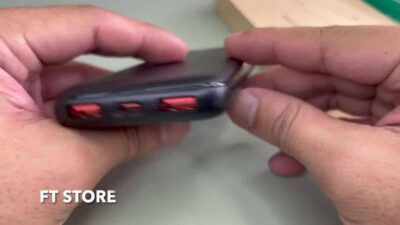 Aukey PB-N73S Sạc Dự Phòng Siêu Mỏng Basic Slim 10.000mah - ? Thông số: - Dung lượng: 10000 mAh - Màu sắc: Đen - USB-C Đầu vào/ Đầu ra: DC 5V/3A,12V/1.5A, 9V/2A (Max 20W) - Micro USB Đầu vào:DC 5V/2A (Max 10W) - USB-A 1/2 Đầu ra: DC 5V/3A,12V/1.5A, 9V/2A (Max 20W) - Kích thước: 142 x 68 x 16 mm - Trọng lượng: 225g ? Bộ sản phẩm bao gồm: 1 x Hộp đựng sản phẩm 1 x Sạc dự phòng AUKEY PB-N73S 1 x Sách hướng dẫn (Tiếng Anh)