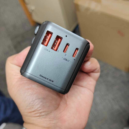 AUKEY PA-TA07A Bộ sạc đa năng nhiều cổng, Sạc nhanh PD 35W hỗ trợ nhiều loại chân cắm toàn cầu - Hình ảnh 4