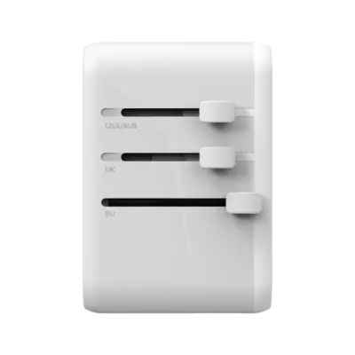 Bộ sạc du lịch MOMAX UA8AU GaN 5 cổng 1-World Universal 70W - Khám phá thế giới không lo hết pin với <strong>Bộ sạc du lịch đa năng MOMAX UA8AU GaN 5 cổng 1-World Universal 70W tương thích hơn 200 quốc gia</strong>. Tích hợp sẵn các loại chân cắm, bộ sạc <strong>MOMAX UA8AU</strong> hoạt động tại hơn 200 quốc gia. Tổng công suất 70W mạnh mẽ nhờ công nghệ GaN tiên tiến, cùng với 5 cổng sạc (3 USB-C PD & 2 USB-A QC), cho phép bạn nạp năng lượng đồng thời cho mọi thiết bị. Nhỏ gọn, an toàn và cực kỳ đa năng. <strong>MOMAX UA8AU</strong> là giải pháp năng lượng "tất cả trong một", đáng tin cậy cho mọi hành trình, giữ thiết bị của bạn luôn sẵn sàng hoạt động ở bất kỳ đâu trên thế giới.