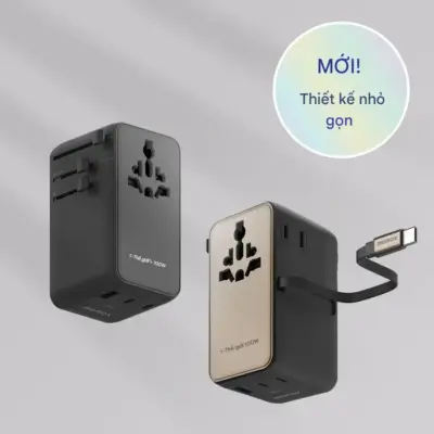 Bộ sạc du lịch MOMAX UA25 mini GaN 4 cổng 1-World²⁺ có cáp thu vào tích hợp 100W với AC kép - Giải phóng bạn khỏi mọi lo lắng về sạc khi du lịch quốc tế với <strong>Bộ sạc du lịch đa năng MOMAX UA25 mini GaN 4 cổng 1-World²⁺ có cáp thu vào tích hợp 100W với AC kép</strong>. Tương thích hơn 200 quốc gia với các chân cắm tích hợp thông minh, bộ sạc <strong>MOMAX UA25</strong> mang đến tổng công suất sạc lên tới 100W mạnh mẽ nhờ công nghệ GaN. Với 4 cổng USB (3 USB-C PD & 1 USB-A QC), cáp USB-C thu vào tích hợp tiện lợi và đặc biệt là khả năng cấp nguồn AC kép độc đáo, bạn có thể nạp năng lượng cho mọi thiết bị cùng lúc, kể cả những thiết bị sử dụng phích cắm truyền thống. Nhỏ gọn, an toàn và cực kỳ đa năng. <strong>MOMAX UA25</strong> là giải pháp năng lượng "tất cả trong một", đáng tin cậy cho mọi chuyến đi.