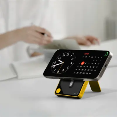 Pin Dự Phòng Không Dây Từ Tính MOMAX IP131 Power X Pro 5000mAh - Khám phá sự tiện lợi tối ưu với <strong>Pin Dự Phòng Không Dây Từ Tính MOMAX IP131 Power X Pro 5000mAh</strong>. Thiết kế siêu nhỏ gọn, tích hợp công nghệ sạc không dây từ tính MagSafe mạnh mẽ, giúp gắn chặt vào iPhone của bạn để sạc tức thì mà không cần cáp rườm rà. Đặc biệt, sản phẩm còn được trang bị cáp sạc USB-C tích hợp, sẵn sàng sạc nhanh cho mọi thiết bị Android, tai nghe hay máy tính bảng. Với dung lượng 5000mAh, <strong>MOMAX IP131 Power X Pro 5000mAh</strong> là giải pháp năng lượng di động hoàn hảo, đảm bảo bạn luôn kết nối mọi lúc mọi nơi. Đây chính là phụ kiện không thể thiếu cho lối sống hiện đại, năng động. <hr />