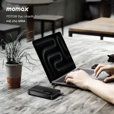 Pin dự phòng MOMAX IP151D Power Ultra+ 70W 20000mAh - Đừng để giới hạn năng lượng cản bước bạn! <strong>Pin dự phòng MOMAX IP151D Power Ultra+ 70W 20000mAh</strong> mang đến nguồn năng lượng khổng lồ 20000mAh và sức mạnh sạc nhanh lên tới 70W. Dễ dàng sạc đồng thời laptop, máy tính bảng, điện thoại... mọi lúc mọi nơi. Thiết kế gọn gàng, bền bỉ, là trạm sạc di động lý tưởng cho công việc và du lịch. <strong>MOMAX IP151D Power Ultra+</strong> giải phóng bạn khỏi ổ cắm, cho phép bạn làm việc và giải trí không giới hạn. Sở hữu ngay để trải nghiệm sự tự do năng lượng đỉnh cao!