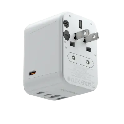Bộ sạc du lịch MOMAX UA9UK 5 cổng 1-World 35W - Du lịch khắp thế giới một cách dễ dàng và tiện lợi với <strong>Bộ sạc du lịch MOMAX UA9UK 5 cổng 1-World 35W tương thích hơn 200 quốc gia</strong>. Tích hợp sẵn các loại chân cắm cho hơn 200 quốc gia, bộ sạc <strong>MOMAX UA9UK</strong> mang đến tổng công suất 35W đáng tin cậy. Với 5 cổng sạc (3 USB-C & 2 USB-A), bạn có thể nạp năng lượng đồng thời cho điện thoại, máy tính bảng và nhiều thiết bị khác. Nhỏ gọn, an toàn và cực kỳ đa năng. <strong>MOMAX UA9UK</strong> là người bạn đồng hành lý tưởng cho mọi chuyến đi, đơn giản hóa hành lý và giữ thiết bị của bạn luôn sẵn sàng hoạt động trên khắp thế giới.