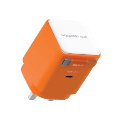 Bộ sạc MOMAX UM76UK GaN 1-Charge+ 1 cổng có cáp USB-C tích hợp 65W - Đơn giản hóa việc sạc pin cho mọi thiết bị USB-C của bạn với <strong>Bộ sạc MOMAX UM76UK GaN 1-Charge+ 1 cổng có cáp USB-C tích hợp 65W</strong>. Công suất sạc nhanh 65W Power Delivery mạnh mẽ nhờ công nghệ GaN, đủ sức nạp năng lượng cho cả laptop, máy tính bảng và smartphone. Đặc biệt, cáp USB-C được tích hợp sẵn ngay trên thân bộ sạc – giải pháp "tất cả trong một" cực kỳ tiện lợi, không lo quên cáp. Chân cắm UK (3 chấu) tích hợp. Nhỏ gọn, hiệu quả và đáng tin cậy. <strong>MOMAX UM76UK</strong> là người bạn đồng hành lý tưởng cho bàn làm việc và di chuyển.