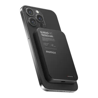 Pin Dự Phòng MOMAX IP117 Q.Mag X1 10000mAh - Gen 2 - Trải nghiệm sự tiện lợi đỉnh cao với pin dự phòng MOMAX IP117 Q.Mag X1 10000mAh - Gen 2, một phụ kiện không thể thiếu cho lối sống năng động. Được thiết kế với lực hít từ tính mạnh mẽ, sản phẩm tương thích hoàn hảo với MagSafe của iPhone, cho phép bạn sạc không dây một cách nhanh chóng và an toàn chỉ bằng một cú "hít". Với dung lượng 10000mAh bền bỉ và công suất sạc nhanh PD 20W qua cổng USB-C, thiết bị của bạn sẽ luôn sẵn sàng hoạt động. Điểm nhấn đặc biệt của phiên bản Gen 2 là chân đế gập thông minh, giúp bạn dễ dàng dựng điện thoại để xem phim hoặc video call trong khi sạc. MOMAX IP117 Q.Mag X1 10000mAh chính là giải pháp năng lượng nhỏ gọn, mạnh mẽ và đa năng.
