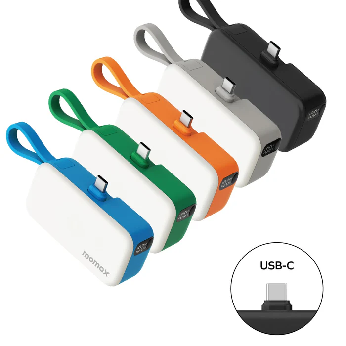 Pin dự phòng 3 trong 1 MOMAX IP130 Power Mini 5000mAh - Nói lời tạm biệt với mớ dây cáp lằng nhằng và sự bất tiện khi phải mang nhiều phụ kiện. <strong>MOMAX IP130 Power Mini 5000mAh</strong> là giải pháp năng lượng "tất cả trong một" mà bạn luôn tìm kiếm. Với kích thước chỉ bằng một chiếc thẻ tín dụng, viên pin này tích hợp sẵn cáp sạc USB-C và một chân đế gập thông minh, cho phép bạn vừa sạc vừa xem phim rảnh tay. Dung lượng 5000mAh là nguồn năng lượng cứu cánh hoàn hảo cho một ngày dài năng động, giúp thiết bị của bạn luôn kết nối. <strong>MOMAX IP130 Power Mini 5000mAh</strong> định nghĩa lại sự tiện lợi, là phụ kiện không thể thiếu trong túi xách hay túi quần của những người yêu thích sự tối giản và hiệu quả.