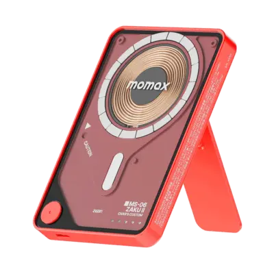 Pin dự phòng không dây từ tính MOMAX IP131 Power X Pro 5000mAh có cáp USB-C tích hợp - Phiên bản giới hạn - Giải phóng bạn khỏi dây cáp rắc rối với <strong>Pin dự phòng không dây từ tính MOMAX IP131 Power X Pro 5000mAh</strong> phiên bản giới hạn! Hít chặt vào iPhone của bạn (MagSafe) để sạc không dây tiện lợi, mọi lúc, mọi nơi. Quên mang cáp sạc? Đừng lo, vì cáp USB-C đã tích hợp sẵn ngay trên thân pin, sẵn sàng sạc cho pin hoặc thiết bị khác. Dung lượng 5000mAh đủ sức "cứu cánh" khi cần thiết. Không chỉ là nguồn năng lượng, <strong>MOMAX IP131 Power X Pro 5000mAh</strong> phiên bản đặc biệt này còn là phụ kiện thời trang, thể hiện đẳng cấp của bạn. Nhỏ gọn, đa năng và độc đáo. Sạc thông minh hơn, phong cách hơn với <strong>MOMAX IP131 Power X Pro 5000mAh</strong>! Số lượng có hạn, sở hữu ngay!