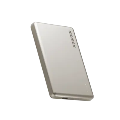Pin dự phòng không dây từ tính MOMAX IP135 Power Pass 5000mAh - Luôn giữ năng lượng cho thiết bị của bạn với <strong>Pin dự phòng không dây từ tính MOMAX IP135 Power Pass 5000mAh</strong>. Thiết kế siêu nhỏ gọn cùng công nghệ từ tính giúp pin "hít" chặt vào iPhone (hỗ trợ MagSafe) mang lại trải nghiệm sạc không dây liền mạch, không vướng víu. Dung lượng 5000mAh là nguồn năng lượng bổ sung hoàn hảo cho ngày dài, đủ sức "cứu cánh" khi cần thiết. Công nghệ Power Pass đảm bảo hiệu quả sạc. <strong>MOMAX IP135 Power Pass 5000mAh</strong> là phụ kiện cần thiết cho cuộc sống di động tiện lợi, giúp bạn luôn kết nối năng lượng một cách nhanh chóng và phong cách.