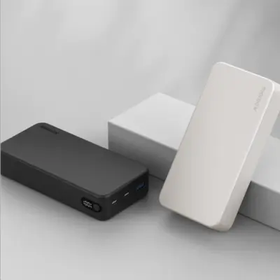 Pin dự phòng MOMAX IP156 Power Vital 20000mAh - Đối mặt với mọi thử thách năng lượng cùng <strong>Pin dự phòng MOMAX IP156 Power Vital 20000mAh</strong>. Sở hữu dung lượng 20000mAh ấn tượng, pin là nguồn năng lượng dồi dào, đủ sức sạc đầy nhiều lần cho điện thoại, máy tính bảng và nhiều thiết bị khác. Công nghệ Power Vital đảm bảo hiệu suất sạc ổn định và an toàn. Với thiết kế bền bỉ, đáng tin cậy và khả năng sạc nhanh đa cổng, <strong>MOMAX IP156 Power Vital 20000mAh</strong> là người bạn đồng hành lý tưởng cho những chuyến đi dài, công tác hay những ngày làm việc căng thẳng. Luôn giữ năng lượng cho cuộc sống của bạn!