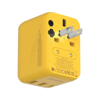 Bộ sạc du lịch MOMAX UA11UK 3 cổng 1-World 20W - Du lịch khắp thế giới một cách nhẹ nhàng và tiện lợi với <strong>Bộ sạc du lịch MOMAX UA11UK 3 cổng 1-World 20W tương thích hơn 200 quốc gia</strong>. Tích hợp sẵn các loại chân cắm cho hơn 200 quốc gia, bộ sạc <strong>MOMAX UA11UK</strong> mang đến tổng công suất 20W đáng tin cậy. Với 3 cổng sạc (có cả USB-C PD và USB-A), bạn có thể nạp năng lượng đồng thời cho điện thoại, máy tính bảng và nhiều thiết bị khác. Nhỏ gọn, an toàn và cực kỳ đa năng. <strong>MOMAX UA11UK</strong> là người bạn đồng hành lý tưởng cho mọi chuyến đi, đơn giản hóa hành lý và giữ thiết bị của bạn luôn sẵn sàng hoạt động trên khắp thế giới.