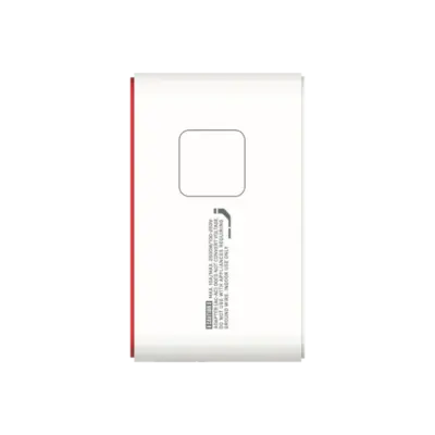 Bộ sạc du lịch đa năng MOMAX UA18 GaN 3 cổng 1-World+ có cáp USB-C tích hợp 70W - Phiên bản giới hạn - Giải phóng bạn khỏi mọi lo lắng về sạc khi du lịch quốc tế với <strong>Bộ sạc du lịch đa năng MOMAX UA18 GaN 3 cổng 1-World+ có cáp USB-C tích hợp 70W - Phiên bản giới hạn</strong>. Tương thích hơn 200 quốc gia với các chân cắm tích hợp, bộ sạc <strong>MOMAX UA18</strong> mang đến tổng công suất sạc lên tới 70W mạnh mẽ. Công nghệ GaN tiên tiến giúp thiết bị nhỏ gọn đáng ngạc nhiên dù có 3 cổng sạc (USB-C PD & USB-A QC) và cáp tích hợp. Kèm theo cáp USB-C tiện lợi. <strong>MOMAX UA18</strong> là giải pháp năng lượng "tất cả trong một", đáng tin cậy cho mọi chuyến đi, đảm bảo thiết bị của bạn luôn sẵn sàng hoạt động ở bất kỳ đâu trên thế giới với phong cách độc đáo của phiên bản giới hạn.