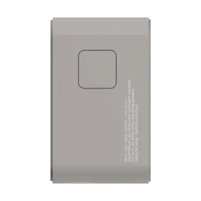 Bộ sạc du lịch MOMAX UA18UK GaN 3 cổng 1-World+ có cáp USB-C tích hợp 70W - Giải phóng bạn khỏi mọi lo lắng về sạc khi du lịch quốc tế với <strong>Bộ sạc du lịch đa năng MOMAX UA18UK GaN 3 cổng 1-World+ có cáp USB-C tích hợp 70W tương thích hơn 200 quốc gia</strong>. Tương thích hơn 200 quốc gia với các chân cắm tích hợp, bộ sạc <strong>MOMAX UA18UK</strong> mang đến tổng công suất sạc lên tới 70W mạnh mẽ nhờ công nghệ GaN. Với 3 cổng sạc (2 USB-C PD & 1 USB-A QC) và đặc biệt là cáp USB-C tích hợp sẵn, bạn có thể nạp năng lượng cho mọi thiết bị cùng lúc mà không cần mang theo dây rời. <strong>MOMAX UA18UK</strong> là giải pháp năng lượng "tất cả trong một", đáng tin cậy cho mọi chuyến đi, giữ thiết bị của bạn luôn sẵn sàng hoạt động ở bất kỳ đâu trên thế giới.