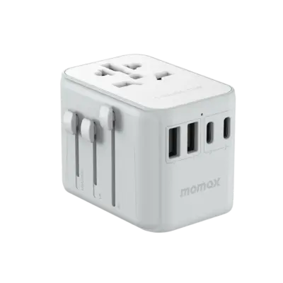 Bộ sạc du lịch MOMAX UA9UK 5 cổng 1-World 35W - Du lịch khắp thế giới một cách dễ dàng và tiện lợi với <strong>Bộ sạc du lịch MOMAX UA9UK 5 cổng 1-World 35W tương thích hơn 200 quốc gia</strong>. Tích hợp sẵn các loại chân cắm cho hơn 200 quốc gia, bộ sạc <strong>MOMAX UA9UK</strong> mang đến tổng công suất 35W đáng tin cậy. Với 5 cổng sạc (3 USB-C & 2 USB-A), bạn có thể nạp năng lượng đồng thời cho điện thoại, máy tính bảng và nhiều thiết bị khác. Nhỏ gọn, an toàn và cực kỳ đa năng. <strong>MOMAX UA9UK</strong> là người bạn đồng hành lý tưởng cho mọi chuyến đi, đơn giản hóa hành lý và giữ thiết bị của bạn luôn sẵn sàng hoạt động trên khắp thế giới.