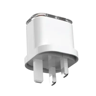 Bộ sạc MOMAX UM51UKW 1-Charge Flow Bộ sạc GaN 2 cổng 35W - Trải nghiệm tốc độ sạc nhanh cho hai thiết bị cùng lúc trong một thiết kế siêu nhỏ gọn với <strong>Bộ sạc MOMAX UM51UKW 1-Charge Flow GaN 2 cổng 35W</strong>. Công suất sạc 35W Power Delivery mạnh mẽ nhờ công nghệ GaN tiên tiến, đủ sức nạp năng lượng cho smartphone, máy tính bảng và cả laptop mỏng nhẹ một cách hiệu quả. Với 2 cổng sạc (1 USB-C PD & 1 USB-A QC), bạn có thể sạc đồng thời hai thiết bị. Chân cắm UK (3 chấu) tích hợp, an toàn và đáng tin cậy. <strong>MOMAX UM51UKW</strong> là người bạn đồng hành lý tưởng cho mọi nhu cầu sạc nhanh, đơn giản và hiệu quả, giúp bạn luôn kết nối mọi lúc mọi nơi.