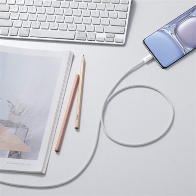 Cáp sạc nhanh hiệu Baseus Dynamic Series Type-C to Type-C 100W 1m - Giải phóng toàn bộ sức mạnh sạc của bạn với cáp <strong>Baseus Dynamic Series Type-C to Type-C 100W</strong>. Được thiết kế để đáp ứng nhu cầu năng lượng của các thiết bị đòi hỏi khắt khe nhất, cáp hỗ trợ công suất sạc Power Delivery (PD) lên đến 100W (20V/5A), cho phép sạc nhanh cả laptop, MacBook, máy tính bảng và smartphone. Tích hợp chip E-Marker thông minh, cáp tự động điều chỉnh dòng điện để đảm bảo an toàn tuyệt đối cho thiết bị của bạn. Lớp vỏ bọc bằng dây dù bện hai màu thời trang, siêu bền bỉ, chống rối và chống đứt gãy hiệu quả. Hãy nâng cấp trải nghiệm sạc của bạn với cáp <strong>Baseus Dynamic Series Type-C to Type-C 100W</strong> ngay hôm nay!