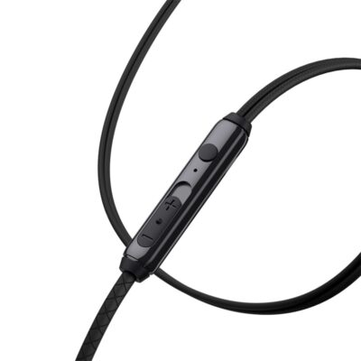 Tai nghe có dây hiệu Baseus Encok 3.5mm H19 - Khám phá thế giới âm thanh sống động cùng tai nghe <strong>Baseus Encok 3.5mm H19</strong>. Với thiết kế công thái học nghiêng 60 độ độc đáo, tai nghe mang lại cảm giác đeo thoải mái suốt ngày dài mà không gây đau tai. Màng loa PET 14mm tái tạo âm thanh Hi-Fi chi tiết, từ dải bass trầm ấm đến treble trong trẻo, cho bạn đắm chìm trong từng giai điệu. Micro đa hướng độ nhạy cao đảm bảo cuộc gọi luôn rõ ràng, liền mạch. Tích hợp bộ điều khiển thông minh ngay trên dây, việc điều khiển nhạc và cuộc gọi chưa bao giờ dễ dàng hơn. Sở hữu ngay <strong>Baseus Encok 3.5mm H19</strong> chính hãng để nâng tầm trải nghiệm âm thanh của bạn!