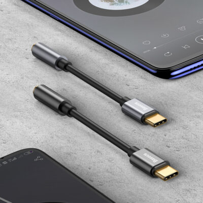 Đầu chuyển đổi hiệu Baseus Type-C Male to 3.5mm Female L54 - Điện thoại của bạn không có jack 3.5mm? Đừng vội từ bỏ chiếc tai nghe có dây yêu thích của mình! Đầu chuyển đổi <strong>Baseus Type-C Male to 3.5mm Female L54</strong> là giải pháp hoàn hảo, giúp kết nối tai nghe 3.5mm truyền thống với các thiết bị Type-C hiện đại. Được trang bị chip giải mã âm thanh (DAC) cao cấp, adapter đảm bảo truyền tải chất âm Hi-Fi trung thực, không suy hao, giữ trọn vẹn cảm xúc của bản nhạc gốc. Sản phẩm hỗ trợ đầy đủ micro đàm thoại và các phím chức năng trên dây tai nghe. Với thiết kế dây dù bện bền bỉ và vỏ hợp kim nhôm sang trọng, <strong>Baseus Type-C Male to 3.5mm Female L54</strong> là phụ kiện nhỏ gọn, đáng tin cậy cho mọi tín đồ âm thanh.