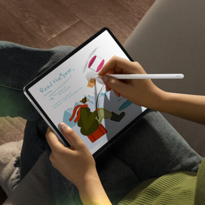 Bút cảm ứng hiệu Baseus Smooth Writing 2 Lite with LED Indicator (Active Wireless Version) - Giải phóng sức sáng tạo của bạn trên iPad với bút cảm ứng <strong>Baseus Smooth Writing 2 Lite</strong>. Đây là sự thay thế hoàn hảo cho Apple Pencil với mức giá cực kỳ hợp lý, mang đến trải nghiệm viết vẽ mượt mà, chính xác và không có độ trễ. Công nghệ chống tì tay (Palm Rejection) cho phép bạn tự do đặt tay lên màn hình như viết trên giấy thật. Điểm nhấn đặc biệt là khả năng hít sạc từ tính không dây ngay trên cạnh iPad (các dòng hỗ trợ) và đèn LED báo pin trực quan. Không cần kết nối Bluetooth, chỉ cần bật nguồn và sử dụng, <strong>Baseus Smooth Writing 2 Lite</strong> là lựa chọn thông minh cho học sinh, sinh viên và những người yêu thích ghi chú, phác thảo kỹ thuật số.