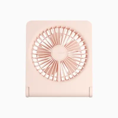 Quạt để bàn mini JISULIFE Life3 FA28 pin 4500mAh, 16 giờ - Nâng tầm không gian làm việc và nghỉ ngơi của bạn với quạt tích điện để bàn <strong>JISULIFE Life3 FA28</strong>. Là sự hòa quyện giữa thiết kế tối giản, hiện đại và công nghệ làm mát tiên tiến, sản phẩm này mang đến làn gió mát mẻ, êm ái cho mọi không gian. Với viên pin "khủng" 4500mAh cho thời gian hoạt động bền bỉ lên đến 16 giờ, bạn hoàn toàn tự do khỏi sự phụ thuộc vào ổ cắm. Động cơ không chổi than siêu êm cùng 4 tốc độ gió linh hoạt đảm bảo sự thoải mái tối đa mà không gây phiền nhiễu. <strong>JISULIFE Life3 FA28</strong> là sự đầu tư thông minh cho một mùa hè sảng khoái và hiệu suất làm việc cao hơn.