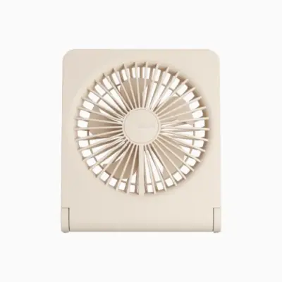 Quạt để bàn mini JISULIFE Life3 FA28 pin 4500mAh, 16 giờ - Nâng tầm không gian làm việc và nghỉ ngơi của bạn với quạt tích điện để bàn <strong>JISULIFE Life3 FA28</strong>. Là sự hòa quyện giữa thiết kế tối giản, hiện đại và công nghệ làm mát tiên tiến, sản phẩm này mang đến làn gió mát mẻ, êm ái cho mọi không gian. Với viên pin "khủng" 4500mAh cho thời gian hoạt động bền bỉ lên đến 16 giờ, bạn hoàn toàn tự do khỏi sự phụ thuộc vào ổ cắm. Động cơ không chổi than siêu êm cùng 4 tốc độ gió linh hoạt đảm bảo sự thoải mái tối đa mà không gây phiền nhiễu. <strong>JISULIFE Life3 FA28</strong> là sự đầu tư thông minh cho một mùa hè sảng khoái và hiệu suất làm việc cao hơn.