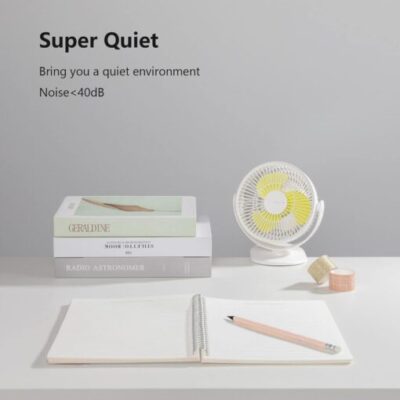 Quạt usb kẹp bàn mini cao cấp Jisulife FA29A pin 4000mAh pin 16 giờ, làm mát 360 - Trải nghiệm sự mát mẻ linh hoạt chưa từng có với quạt kẹp mini <strong>Jisulife FA29A</strong>. Với chân kẹp đa năng cực kỳ chắc chắn, bạn có thể cố định quạt ở bất cứ đâu: cạnh bàn, thành giường, xe đẩy em bé hay thậm chí là máy chạy bộ. Khả năng xoay 360° độc đáo cho phép bạn điều hướng luồng gió đến mọi ngóc ngách. Viên pin "khủng" 4000mAh cung cấp đến 16 giờ hoạt động, kết hợp cùng 4 tốc độ gió và động cơ êm ái, mang lại sự thoải mái tối đa. <strong>Jisulife FA29A</strong> chính là giải pháp làm mát thông minh, an toàn và tiện lợi nhất cho mọi thành viên trong gia đình.