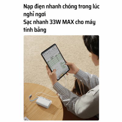 Pin sạc dự phòng Cuktech CP13 10.000mAh Power Bank 33W (LPB100) - Nói lời tạm biệt với những sợi cáp sạc rối rắm! <strong>Cuktech CP13 10.000mAh Power Bank 33W</strong> (LPB100) là giải pháp năng lượng "tất cả trong một" mà bạn hằng mong đợi. Tích hợp sẵn một sợi cáp Type-C sạc nhanh, sản phẩm mang đến sự tiện lợi tối đa, chỉ cần lấy ra và sạc. Với công suất đầu ra mạnh mẽ 33W, hỗ trợ đầy đủ các chuẩn sạc nhanh PD, PPS, QC, viên pin này dễ dàng nạp năng lượng tốc độ cao cho iPhone, Samsung và nhiều thiết bị khác. Thiết kế siêu nhỏ gọn, thời trang, kèm màn hình LED hiển thị pin chính xác, cùng khả năng sạc 3 thiết bị cùng lúc. <strong>Cuktech CP13 10.000mAh Power Bank 33W</strong> chính là người bạn đồng hành hoàn hảo, giúp bạn luôn kết nối mà không cần mang theo bất kỳ sợi cáp nào khác.