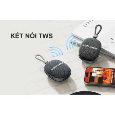 Loa Bluetooth Remax RB-M16 Âm Thanh Sống Động, Thiết Kế Đẳng Cấp, Di Động Mọi Lúc Mọi Nơi - Loa Remax RB-M16 là sự kết hợp hoàn hảo giữa thiết kế tinh tế và chất lượng âm thanh vượt trội. Với công nghệ Bluetooth 4.1 tiên tiến, Loa Remax RB-M16 mang đến kết nối ổn định, giúp bạn thưởng thức âm nhạc không dây sống động mọi lúc mọi nơi. Dung lượng pin 2000mAh cho phép nghe nhạc liên tục lên đến 5 giờ. Thiết kế nhỏ gọn, sang trọng cùng chất âm mạnh mẽ, bass sâu lắng khiến Remax RB-M16 trở thành lựa chọn lý tưởng cho những bữa tiệc ngoài trời, buổi dã ngoại hay đơn giản là không gian giải trí tại gia. Sở hữu ngay Loa Remax RB-M16 để trải nghiệm âm nhạc đỉnh cao!