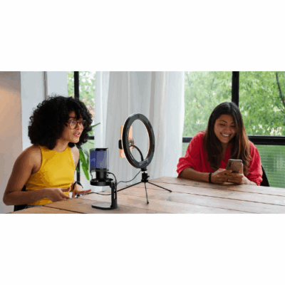 Micro Thu Âm Để Bàn BOYA K9 Micro Thu Âm Để Bàn BOYA K9 - Nâng tầm chất lượng âm thanh của bạn với <strong>Micro để bàn BOYA K9</strong> – micro condenser USB chuyên nghiệp, lý tưởng cho các streamer, podcaster, game thủ, nhạc sĩ và người tham gia hội nghị trực tuyến. Với khả năng thu âm cực kỳ rõ ràng, loại bỏ tiếng ồn hiệu quả và nhiều hướng thu linh hoạt, <strong>BOYA K9</strong> mang đến chất lượng âm thanh sắc nét, chân thực ở cấp độ phòng thu. Thiết kế plug-and-play tiện lợi qua cổng USB, cùng với chân đế vững chắc và các tính năng điều khiển trực tiếp, <strong>Micro để bàn BOYA K9</strong> là giải pháp hoàn hảo để tạo ra nội dung chuyên nghiệp, dễ dàng kết nối và sử dụng với mọi thiết bị.