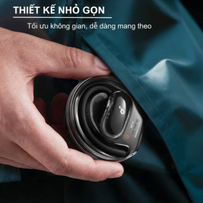 Tai nghe thể thao Open-Ear Anker Soundcore V40i - A3878 | Thiết kế linh hoạt, Âm trầm mạnh mẽ, Pin 21H, Chống nước IP55 - <strong>Tai nghe thể thao Anker Soundcore V40i - A3878</strong> là người bạn đồng hành lý tưởng cho những tín đồ yêu vận động. Với thiết kế Open-Ear độc đáo, <strong>V40i - A3878</strong> giúp bạn vừa thưởng thức âm nhạc đỉnh cao, vừa có thể nhận biết môi trường xung quanh, đảm bảo an toàn tuyệt đối khi tập luyện ngoài trời. Sản phẩm <strong>V40i - A3878</strong> sở hữu móc tai mềm mại, có khả năng điều chỉnh linh hoạt giúp ôm sát vành tai mà không gây cảm giác đau nhức hay bí bách. Được trang bị màng loa lớn 14.2mm kết hợp cùng công nghệ BassUp, <strong>V40i - A3878</strong> mang đến dải âm trầm uy lực, thúc đẩy tinh thần tập luyện của bạn lên tầm cao mới. Với khả năng chống nước IPX5 và tổng thời lượng pin lên đến 21 giờ, đây chính là sự lựa chọn không thể bỏ qua cho mọi hành trình chinh phục thử thách.