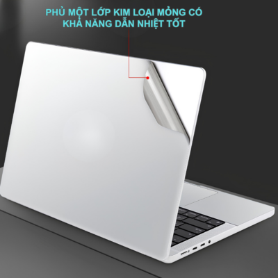 Bộ Dán Full Skin 5in1 JRC Cho Macbook Air/ Pro (M1-M5) – Bảo Vệ Toàn Diện, Chất Liệu 3M Controltac Cao Cấp Bộ Dán Full Skin 5in1 JRC Cho Macbook Air/ Pro (M1-M5) – Bảo Vệ Toàn Diện, Chất Liệu 3M Controltac Cao Cấp - <strong>Bộ Dán Full Skin 5in1 JRC</strong> là giải pháp bảo vệ hoàn hảo cho những chiếc MacBook Air và Pro sử dụng chip từ M1 đến M5. Được chế tác từ chất liệu 3M Controltac cao cấp của hệ thống Graphic Marking System, sản phẩm không chỉ mang lại khả năng chống trầy xước vượt trội mà còn đảm bảo tản nhiệt hiệu quả, không gây nóng máy. <strong>Bộ Dán Full Skin 5in1 JRC</strong> bao gồm đầy đủ 5 món: dán mặt lưng, dán mặt đáy, dán màn hình, dán kê tay và dán Trackpad, giúp bao phủ toàn bộ diện tích máy một cách tinh tế. Với thiết kế cắt CNC chính xác đến từng milimet, bạn có thể dễ dàng tự dán tại nhà mà không lo để lại bóng khí hay keo thừa khi bóc bỏ. Lựa chọn <strong>Bộ Dán Full Skin 5in1 JRC</strong> giúp giữ trọn vẻ đẹp nguyên bản và nâng cao giá trị bền vững cho chiếc MacBook sang trọng của bạn.