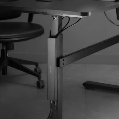 Khay Đi Dây Nam Châm Kẹp Bàn HyperWork CM02 (350 x 50 x 32 mm) - Thép Sơn Tĩnh Điện, Tích Hợp Nam Châm Dán 3M Tiện Lợi Khay Đi Dây Nam Châm Kẹp Bàn HyperWork CM02 (350 x 50 x 32 mm) - Thép Sơn Tĩnh Điện, Tích Hợp Nam Châm Dán 3M Tiện Lợi - Khay đi dây nam châm <b>CM02</b> là giải pháp quản lý cáp thông minh và tinh gọn, giúp bàn làm việc của bạn luôn ngăn nắp, an toàn và thẩm mỹ. Được gia công từ chất liệu thép chịu lực phủ sơn tĩnh điện bền bỉ, <b>CM02</b> sở hữu kích thước nhỏ gọn 350 x 50 x 32 mm, lý tưởng để gom gọn các bó dây nguồn, dây tín hiệu màn hình và dây sạc thiết bị. Điểm nhấn đột phá của sản phẩm là thiết kế nam châm dán 3M siêu bám dính kết hợp phương thức kẹp bàn linh hoạt đi kèm 2 thanh kẹp bàn chắc chắn, không cần khoan đục mặt gỗ. Lựa chọn khay đi dây <b>CM02</b> ngay hôm nay để loại bỏ triệt để tình trạng dây điện chằng chịt và hoàn thiện góc setup công thái học chuyên nghiệp.