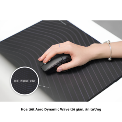 Pad Chuột HyperWork Core Pad (Dày 4mm, Bo Viền, Chống Nước) - Vải Multispandex Jersey, Họa Tiết Aero Dynamic Wave Pad Chuột HyperWork Core Pad (Dày 4mm, Bo Viền, Chống Nước) - Vải Multispandex Jersey, Họa Tiết Aero Dynamic Wave - Pad chuột <b>Core Pad</b> là phụ kiện lót chuột cao cấp giúp nâng tầm trải nghiệm làm việc văn phòng và chơi game giải trí mỗi ngày. Sở hữu bề mặt vải Multispandex Jersey siêu mịn kết hợp họa tiết Aero Dynamic Wave tinh tế, <b>Core Pad</b> mang lại khả năng di chuột mượt mà, phản hồi cảm biến chuẩn xác và êm ái cho cổ tay. Sản phẩm sở hữu kết cấu 3 lớp dày dặn 4mm với đế cao su chống trượt bám chặt mặt bàn, lớp phủ kháng nước tiện lợi và viền bo may tỉ mỉ chống sờn rách. Với 4 tùy chọn kích thước đa dạng từ 25x20cm đến 120x60cm, tấm lót <b>Core Pad</b> dễ dàng tương thích với mọi không gian làm việc và góc setup hiện đại.