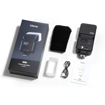 Đèn Flash Máy Ảnh Ulanzi F32 – Công Suất 5W, Dimmer 1-100%, Gập 90 Độ, Pin 1400mAh Cho Mọi Dòng Máy Ảnh Đèn Flash Máy Ảnh Ulanzi F32 – Công Suất 5W, Dimmer 1-100%, Gập 90 Độ, Pin 1400mAh Cho Mọi Dòng Máy Ảnh - <p class="ng-star-inserted"><strong class="ng-star-inserted"><span class="ng-star-inserted">Đèn flash máy ảnh Ulanzi F32</span></strong><span class="ng-star-inserted"> là phụ kiện trợ sáng chuyên nghiệp, nhỏ gọn đỉnh cao dành cho các nhiếp ảnh gia, vlogger và những người đam mê sáng tạo nội dung hình ảnh. Với trọng lượng siêu nhẹ chỉ 205 gram cùng kích thước 146 x 67 x 37 mm, </span><strong class="ng-star-inserted"><span class="ng-star-inserted">F32</span></strong><span class="ng-star-inserted"> dễ dàng đồng hành cùng bạn trên mọi nẻo đường tác nghiệp mà không gây nặng tay hay cồng kềnh. Thiết bị sở hữu công suất mạnh mẽ 5W với dải điều chỉnh độ sáng siêu mịn từ 1% đến 100%, nhiệt độ màu chuẩn ban ngày 5600K và khả năng gập xoay 90 độ linh hoạt cho các góc đánh sáng hắt trần tự nhiên. Nhờ trang bị ngàm cold shoe tiêu chuẩn, viên pin 1400 mAh bền bỉ và cổng sạc Type-C tiện lợi, </span><strong class="ng-star-inserted"><span class="ng-star-inserted">F32</span></strong><span class="ng-star-inserted"> là sự lựa chọn hoàn hảo cho mọi dòng máy ảnh hiện nay.</span></p>