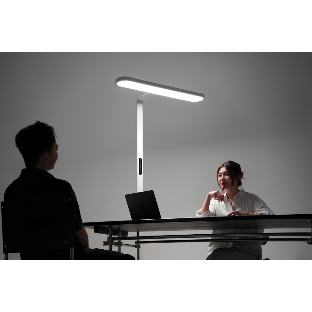 Đèn Bàn Làm Việc Kyvian Halo Pro 3986 Lumen – Hệ Thống Ánh Sáng Kép Downlight & Upper Light, Hoàn Màu Đỉnh Cao CRI 98, Chip LED RG0 Chuẩn Y Khoa Đèn Bàn Làm Việc Kyvian Halo Pro 3986 Lumen – Hệ Thống Ánh Sáng Kép Downlight & Upper Light, Hoàn Màu Đỉnh Cao CRI 98, Chip LED RG0 Chuẩn Y Khoa - Ảnh 2