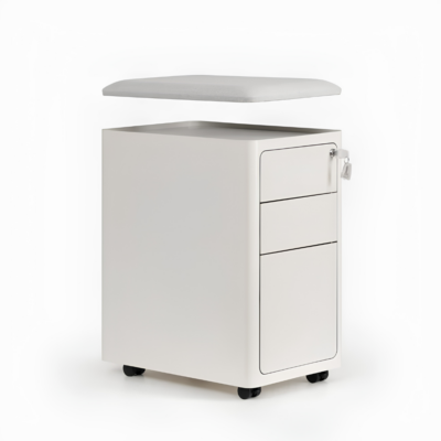 Tủ Tài Liệu Thép Di Động Hyperwork Ivy Pro MC04 – Cơ Chế Nhấn Mở Push To Open, Tải Trọng Nóc 150kg Kiêm Ghế Ngồi Tủ Tài Liệu Thép Di Động Hyperwork Ivy Pro MC04 – Cơ Chế Nhấn Mở Push To Open, Tải Trọng Nóc 150kg Kiêm Ghế Ngồi - <p class="ng-star-inserted"><strong class="ng-star-inserted"><span class="ng-star-inserted">Tủ tài liệu thép di động Hyperwork Ivy Pro MC04</span></strong><span class="ng-star-inserted"> là giải pháp lưu trữ đồ dùng cao cấp All-in-One đỉnh cao kết hợp hoàn hảo giữa tủ hồ sơ thông minh và ghế ngồi phụ tiện ích cho góc làm việc hiện đại. Được chế tác từ chất liệu thép cán nguội dày dặn 0,7 mm cứng cáp, </span><strong class="ng-star-inserted"><span class="ng-star-inserted">Ivy Pro MC04</span></strong><span class="ng-star-inserted"> sở hữu kích thước tối ưu 34 x 52 x 64 cm với kết cấu 3 ngăn kéo chịu tải 35 </span>kg/ngăn <span class="ng-star-inserted">cùng tải trọng nóc tủ kỷ lục lên tới 150 kg. Tủ trang bị cơ chế đóng mở nhấn bật Push to Open phẳng phiu không tay nắm, đi kèm đệm ngồi từ tính bọc vải Flax fiber thoáng mát chống nấm mốc và hệ thống bánh xe xoay khóa an toàn. Với 2 gam màu Be và Đen thanh lịch cùng bảo hành 36 tháng, </span><strong class="ng-star-inserted"><span class="ng-star-inserted">Ivy Pro MC04</span></strong><span class="ng-star-inserted"> là sự nâng cấp hoàn mỹ cho không gian sống của bạn.</span></p>