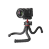 Chân Máy Tripod Bạch Tuộc Ulanzi MT-33 – Tải Trọng Khủng 2kg, Ngàm 2 Trong 1 Gắn Máy Ảnh & Điện Thoại, Ballhead Xoay 360 Độ Chân Máy Tripod Bạch Tuộc Ulanzi MT-33 – Tải Trọng Khủng 2kg, Ngàm 2 Trong 1 Gắn Máy Ảnh & Điện Thoại, Ballhead Xoay 360 Độ - <p class="ng-star-inserted"><strong class="ng-star-inserted"><span class="ng-star-inserted">Chân máy tripod dạng bạch tuộc tháo lắp nhanh Ulanzi MT91</span></strong><span class="ng-star-inserted"> là giải pháp giá đỡ quay chụp đa địa hình đỉnh cao dành cho các vlogger du lịch, phượt thủ, nhà sáng tạo nội dung POV và người dùng action camera, máy ảnh mirrorless, smartphone. Sở hữu kết cấu 3 chân uốn dẻo bọc cao su ma sát cao, </span><strong class="ng-star-inserted"><span class="ng-star-inserted">Ulanzi MT91</span></strong><span class="ng-star-inserted"> có thể quấn chặt kiên cố lên cành cây, lan can cầu, ghi-đông xe đạp hay đứng vững trên các bề mặt gồ ghề ngoài trời. Điểm nhấn đột phá là hệ thống ngàm tháo nhanh Cka Quick Release giúp đổi thiết bị chỉ trong một giây, đầu bi xoay đa hướng tích hợp cold shoe xoay 360° cùng remote Bluetooth điều khiển từ xa 10m. Với trọng lượng siêu nhẹ 195g và tải trọng 1.3kg, </span><strong class="ng-star-inserted"><span class="ng-star-inserted">Ulanzi MT91</span></strong><span class="ng-star-inserted"> mở ra không gian sáng tạo góc máy không giới hạn cho bạn.</span></p>