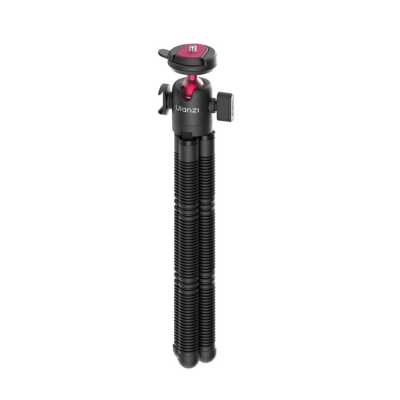 Chân Máy Tripod Bạch Tuộc Tháo Lắp Nhanh Ulanzi MT91 – Chân Uốn Dẻo Đa Năng, Ngàm Cka Quick Release, Tải Trọng 1.3kg Nhẹ 195g Chân Máy Tripod Bạch Tuộc Tháo Lắp Nhanh Ulanzi MT91 – Chân Uốn Dẻo Đa Năng, Ngàm Cka Quick Release, Tải Trọng 1.3kg Nhẹ 195g - <p class="ng-star-inserted"><strong class="ng-star-inserted"><span class="ng-star-inserted">Chân máy tripod dạng bạch tuộc tháo lắp nhanh Ulanzi MT91</span></strong><span class="ng-star-inserted"> là giải pháp giá đỡ quay chụp đa địa hình đỉnh cao dành cho các vlogger du lịch, phượt thủ, nhà sáng tạo nội dung POV và người dùng action camera, máy ảnh mirrorless, smartphone. Sở hữu kết cấu 3 chân uốn dẻo bọc cao su ma sát cao, </span><strong class="ng-star-inserted"><span class="ng-star-inserted">Ulanzi MT91</span></strong><span class="ng-star-inserted"> có thể quấn chặt kiên cố lên cành cây, lan can cầu, ghi-đông xe đạp hay đứng vững trên các bề mặt gồ ghề ngoài trời. Điểm nhấn đột phá là hệ thống ngàm tháo nhanh Cka Quick Release giúp đổi thiết bị chỉ trong một giây, đầu bi xoay đa hướng tích hợp cold shoe xoay 360° cùng remote Bluetooth điều khiển từ xa 10m. Với trọng lượng siêu nhẹ 195g và tải trọng 1.3kg, </span><strong class="ng-star-inserted"><span class="ng-star-inserted">Ulanzi MT91</span></strong><span class="ng-star-inserted"> mở ra không gian sáng tạo góc máy không giới hạn cho bạn.</span></p>