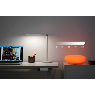 Đèn Để Bàn Hyperwork Nova – Độ Sáng 1000 Lumen, Hoàn Màu CRI 95 Ra, Chip LED RG0 Chống Cận Thị Đèn Để Bàn Hyperwork Nova – Độ Sáng 1000 Lumen, Hoàn Màu CRI 95 Ra, Chip LED RG0 Chống Cận Thị - <strong class="ng-star-inserted"><span class="ng-star-inserted">Đèn để bàn Hyperwork Nova</span></strong><span class="ng-star-inserted"> là giải pháp chiếu sáng bảo vệ thị lực toàn diện thế hệ mới dành cho học sinh, sinh viên và dân văn phòng hiện đại. Sở hữu độ sáng mạnh mẽ lên tới 1000 lumen cùng chỉ số hoàn màu vượt trội CRI ≥ 95 Ra tái tạo màu sắc chân thực chuẩn tự nhiên, </span><strong class="ng-star-inserted"><span class="ng-star-inserted">Hyperwork Nova</span></strong><span class="ng-star-inserted"> mang lại nguồn sáng chất lượng cao nhất cho mắt. Đèn ứng dụng công nghệ chip LED RG0 triệt tiêu hoàn toàn ánh sáng xanh nguy hại kết hợp tính năng Flicker Free chống chớp nháy, giúp chống mỏi mắt và ngăn ngừa cận thị hiệu quả. Với phím điều khiển cảm ứng hi-tech, 3 chế độ nhiệt độ màu, tính năng hẹn giờ tắt thông minh và khả năng gập gọn thành đèn ngủ độc đáo, </span><strong class="ng-star-inserted"><span class="ng-star-inserted">Hyperwork Nova</span></strong><span class="ng-star-inserted"> là chiếc đèn bàn hoàn hảo cho mọi lứa tuổi.</span>