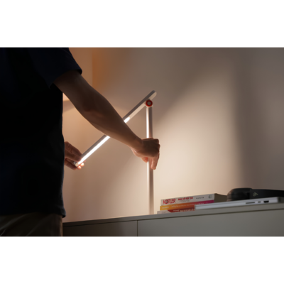 Đèn Để Bàn Hyperwork Nova Lite – Ánh Sáng Trung Tính 4000K, Chip LED RG0 Chống Cận Thị, Gập Gọn 150 Độ Tiện Lợi Đèn Để Bàn Hyperwork Nova Lite – Ánh Sáng Trung Tính 4000K, Chip LED RG0 Chống Cận Thị, Gập Gọn 150 Độ Tiện Lợi - <strong class="ng-star-inserted"><span class="ng-star-inserted">Đèn để bàn Hyperwork Nova Lite</span></strong><span class="ng-star-inserted"> là mẫu đèn học và làm việc bảo vệ thị lực tối giản, hiện đại dành cho mọi lứa tuổi từ học sinh, sinh viên cho đến dân văn phòng. Sở hữu mức nhiệt độ màu trung tính chuẩn mực 4000K dịu nhẹ, </span><strong class="ng-star-inserted"><span class="ng-star-inserted">Hyperwork Nova Lite</span></strong><span class="ng-star-inserted"> mang lại nguồn sáng êm dịu, hoàn hảo để đọc sách và làm việc liên tục suốt cả ngày dài mà không lo nhức mỏi mắt. Đèn ứng dụng công nghệ chip LED RG0 an toàn tuyệt đối không ánh sáng xanh, tính năng Flicker Free chống chớp nháy cùng chỉ số hoàn màu cao CRI > 90 Ra. Với thiết kế mở gập dọc 150 độ thông minh, điều khiển cảm ứng 1 chạm tối giản và tính năng tự tắt sau 1 phút, </span><strong class="ng-star-inserted"><span class="ng-star-inserted">Hyperwork Nova Lite</span></strong><span class="ng-star-inserted"> là sự lựa chọn kinh tế và tối ưu cho góc bàn của bạn.</span>