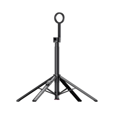 Chân Máy Tripod Từ Tính Kiêm Gậy Selfie Ulanzi SK-21 – Chiều Cao Khủng 1.8m, Hút MagSafe >14N, Chân 4 Điểm Tự Bung Vững Chãi Chân Máy Tripod Từ Tính Kiêm Gậy Selfie Ulanzi SK-21 – Chiều Cao Khủng 1.8m, Hút MagSafe >14N, Chân 4 Điểm Tự Bung Vững Chãi - <p class="ng-star-inserted"><strong class="ng-star-inserted"><span class="ng-star-inserted">Chân máy tripod từ tính kiêm gậy selfie Ulanzi SK-21</span></strong><span class="ng-star-inserted"> là phụ kiện quay chụp All-in-One đỉnh cao thế hệ mới dành cho các vlogger, tiktoker, streamer và tín đồ du lịch đam mê chụp ảnh toàn thân. Sở hữu chiều cao mở rộng kỷ lục lên tới 1.8 mét nhờ cột rút hợp kim 8 đoạn mượt mà, </span><strong class="ng-star-inserted"><span class="ng-star-inserted">Ulanzi SK-21</span></strong><span class="ng-star-inserted"> mang lại những góc máy toàn cảnh từ trên cao tuyệt đẹp mà ít dòng gậy selfie nào làm được. Thiết bị ứng dụng công nghệ hít từ tính MagSafe siêu mạnh với lực hút vượt trội >14N giúp gắn tháo điện thoại chỉ trong một giây. Với hệ thống 4 chân đế chịu lực tự bung/thu siêu nhanh, remote Bluetooth điều khiển từ xa 10m cùng thiết kế gấp gọn tiện lợi, </span><strong class="ng-star-inserted"><span class="ng-star-inserted">Ulanzi SK-21</span></strong><span class="ng-star-inserted"> là người bạn đồng hành hoàn hảo cho mọi chuyến đi.</span></p>